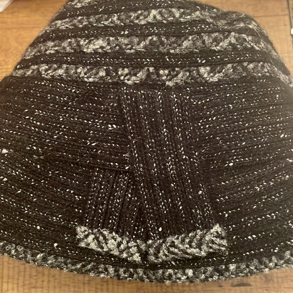 Jessica Simpson Bucket Hat - Picture 9 of 9